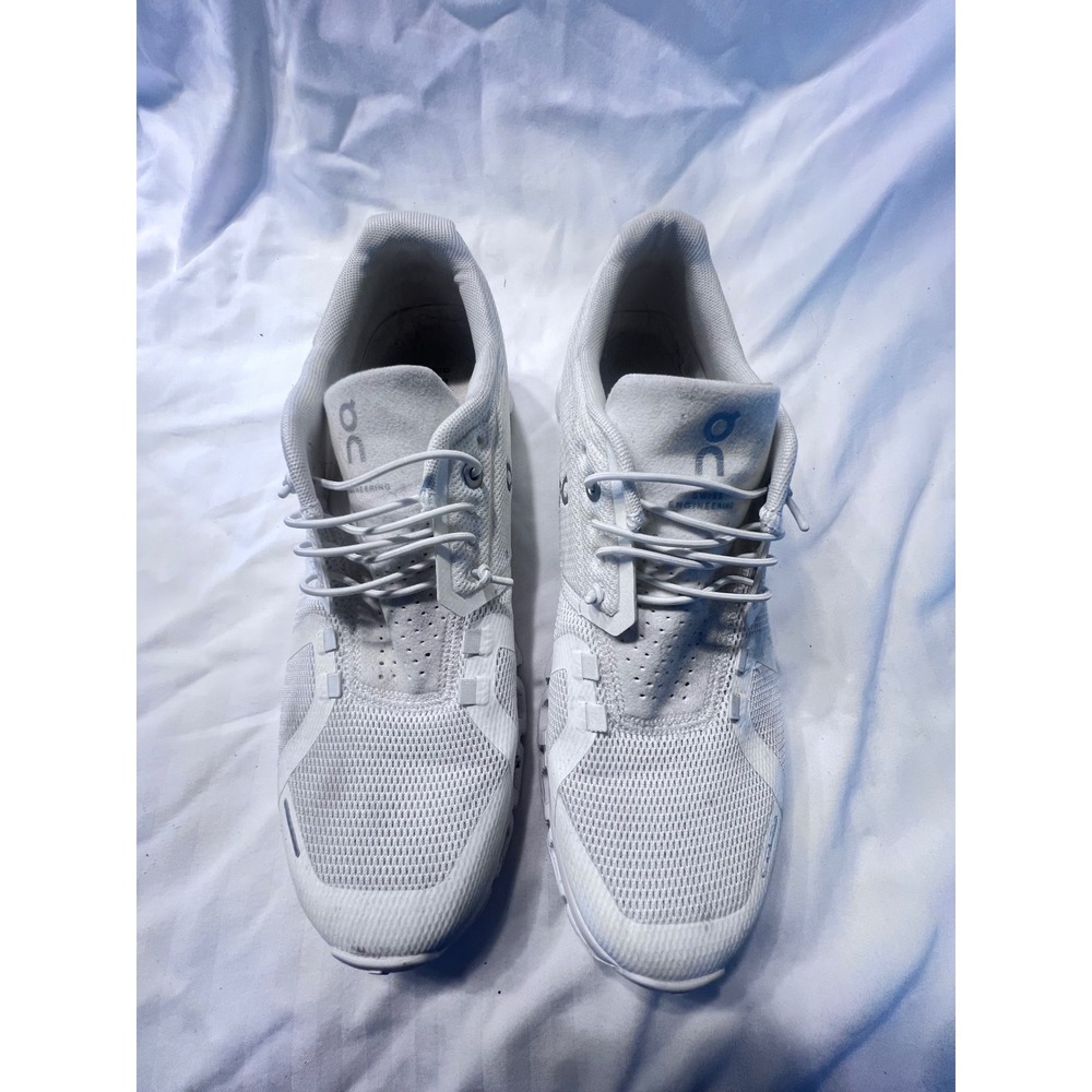 On Cloud 5 Womens Running Shoes White Mesh Sneakers 59.98373 US 9.5